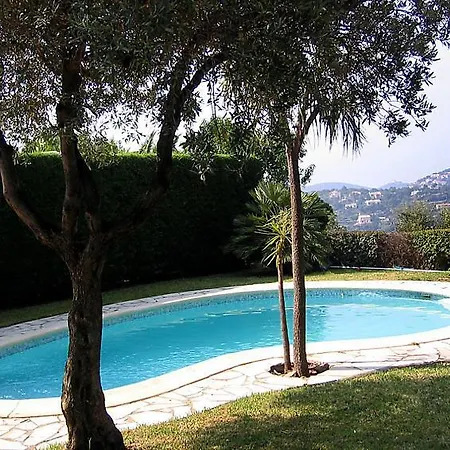 Cavalaire-sur-mer Sleeps 8 Pool Wifi