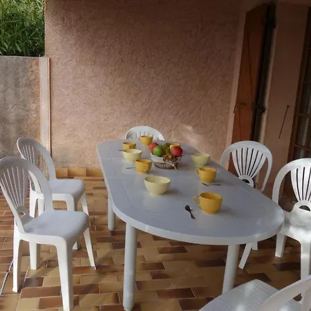 Cavalaire-sur-mer Sleeps 8 Pool Wifi Feriehus *